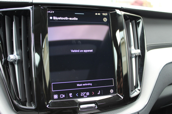 Volvo XC60 2.0 T8 Plug-in hybrid AWD Ultra Dark | Head-Up | Panoramadak | Leder | H&K | BLIS