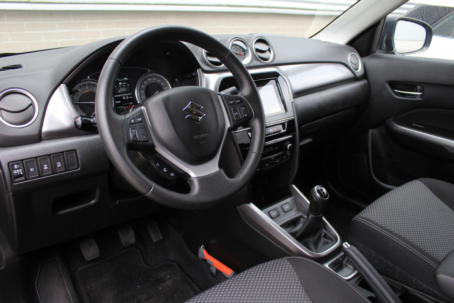 Suzuki Vitara 1.0 Boosterjet Select | Stoelverwarming | Camera | Cruise control