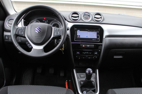 Suzuki Vitara 1.0 Boosterjet Select | Stoelverwarming | Camera | Cruise control
