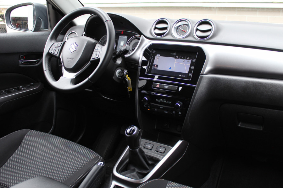 Suzuki Vitara 1.0 Boosterjet Select | Stoelverwarming | Camera | Cruise control
