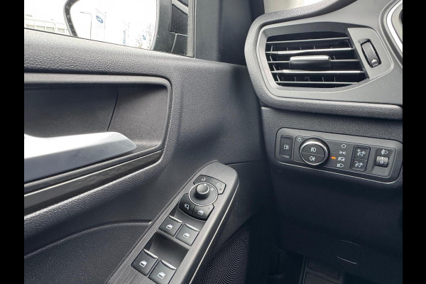 Ford Kuga 2.5 PHEV Titanium 243pk | Wegklapbare trekhaak | 2.100 kg Trekgewicht