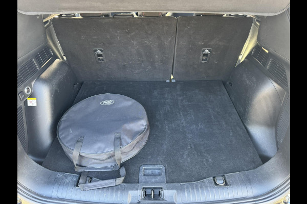 Ford Kuga 2.5 PHEV ST-Line 243pk | Nieuw Model! | Wegklapbare trekhaak | Winter Pack | 2.100kg Trekgewicht