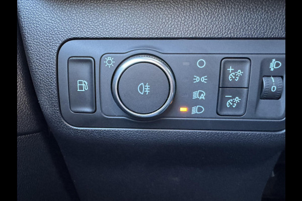 Ford Kuga 2.5 PHEV ST-Line 243pk | Nieuw Model! | Wegklapbare trekhaak | Winter Pack | 2.100kg Trekgewicht