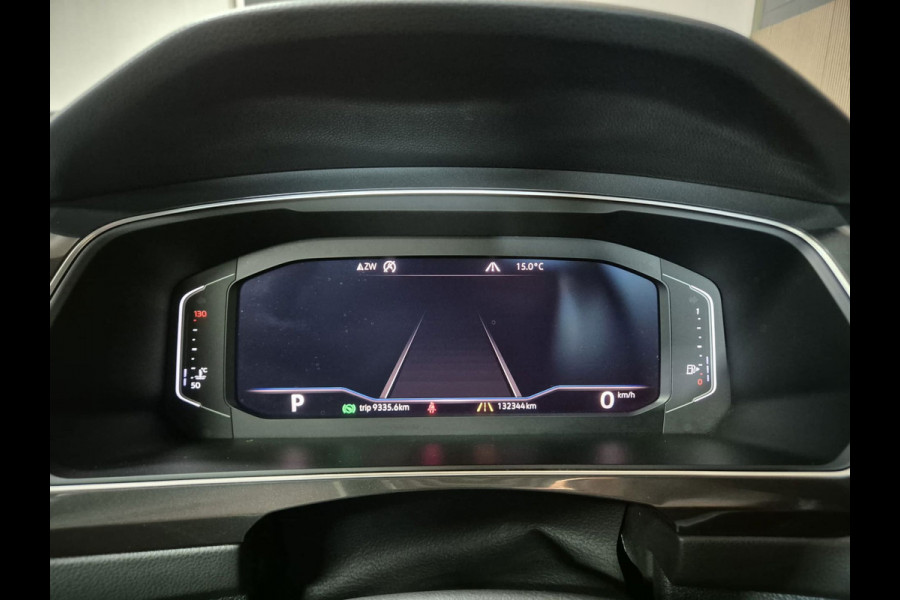 Volkswagen Tiguan 1.5 TSI ACT Highline Business R | Navi | Clima | Pano | Camera |