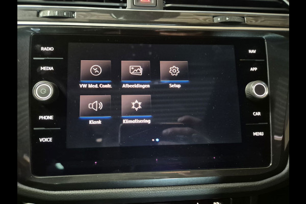 Volkswagen Tiguan 1.5 TSI ACT Highline Business R | Navi | Clima | Pano | Camera |