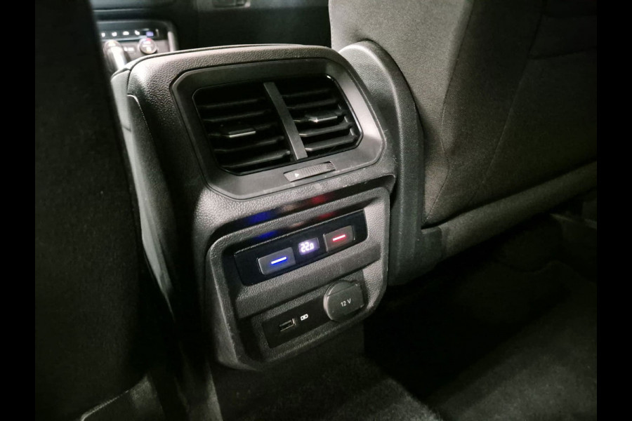 Volkswagen Tiguan 1.5 TSI ACT Highline Business R | Navi | Clima | Pano | Camera |