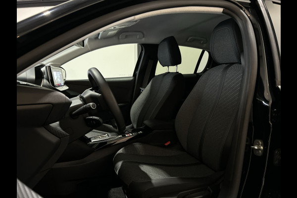 Peugeot e-208 EV Allure 50 kWh Warmtepomp | 3-fase lader | navigatie | achteruitrijcamera | SOH 99%