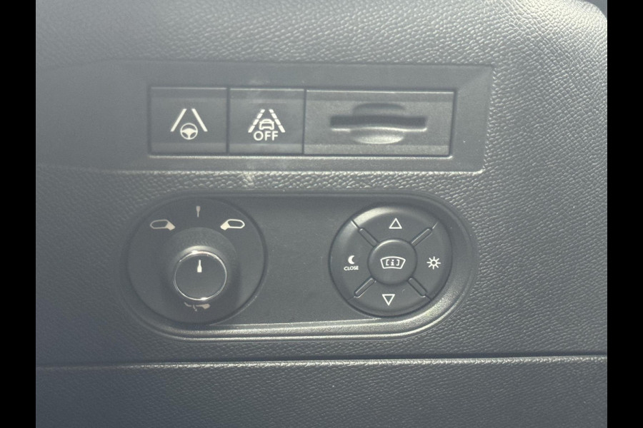 DS DS 3 Crossback 1.2 PT 130 EAT8 Grand Chic | Lederen interieur | Zeer compleet | Prijs is rijklaar