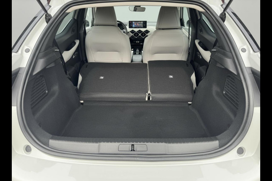 DS DS 3 Crossback 1.2 PT 130 EAT8 Grand Chic | Lederen interieur | Zeer compleet | Prijs is rijklaar