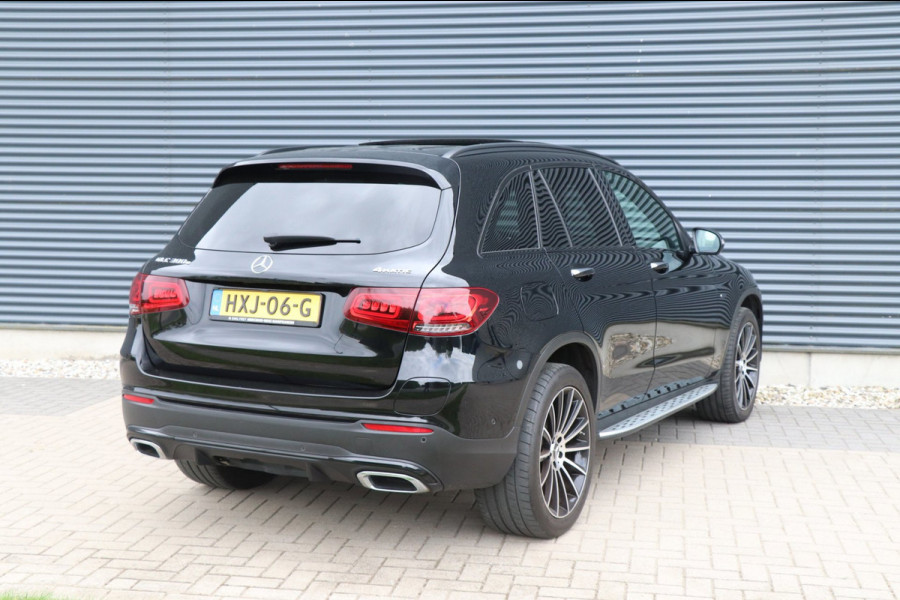 Mercedes-Benz GLC 300e | AMG / PANO / VOL!
