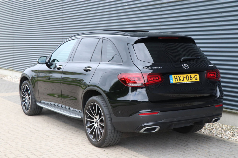 Mercedes-Benz GLC 300e | AMG / PANO / VOL!