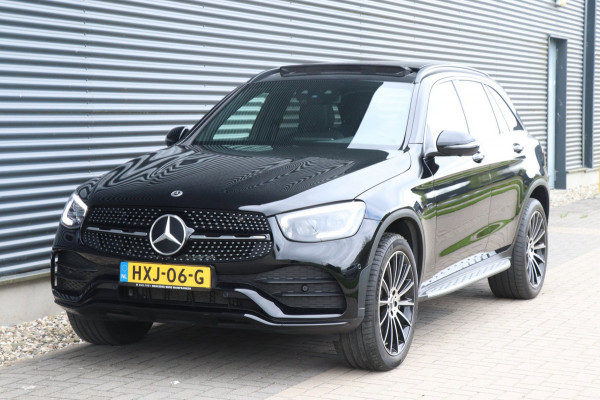 Mercedes-Benz GLC 300e | AMG / PANO / VOL!