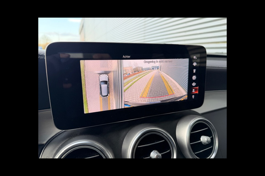 Mercedes-Benz GLC 300e | AMG / PANO / VOL!