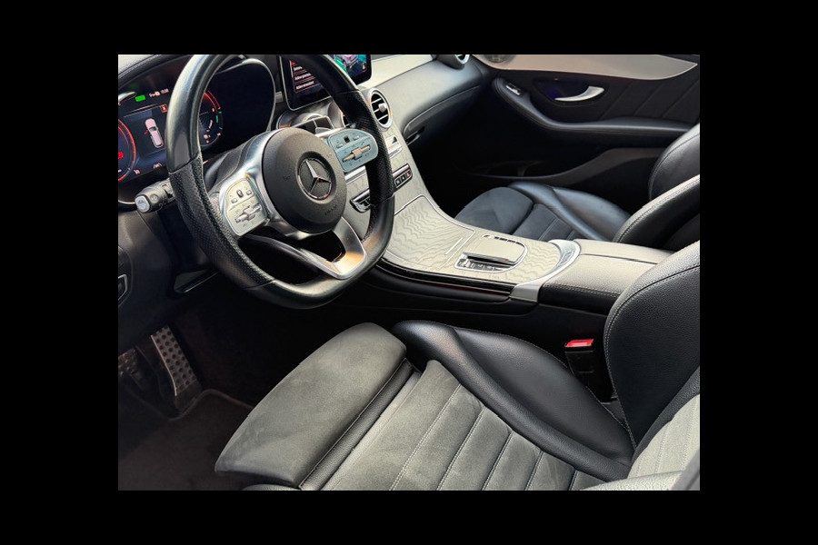 Mercedes-Benz GLC 300e | AMG / PANO / VOL!