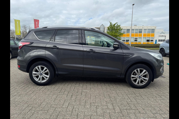 Ford Kuga 1.5 EcoBoost Trend Ultimate 120pk | SYNC 3 Navigatie | Voorruit verwarming | Trekhaak