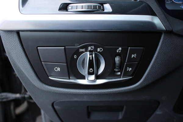 BMW iX3 Executive 80 kWh NL-AUTO SHADOW LINE | PANODAK | LEDER