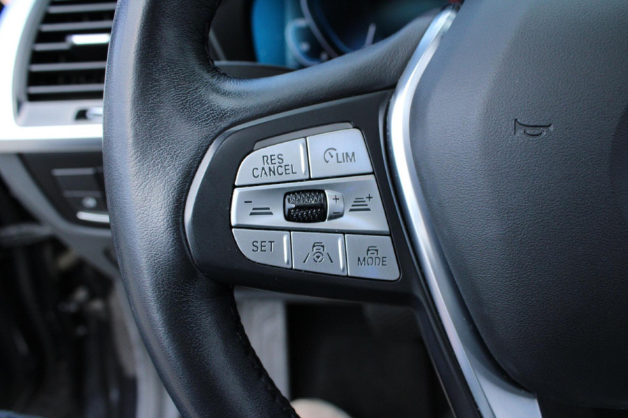 BMW iX3 Executive 80 kWh NL-AUTO SHADOW LINE | PANODAK | LEDER