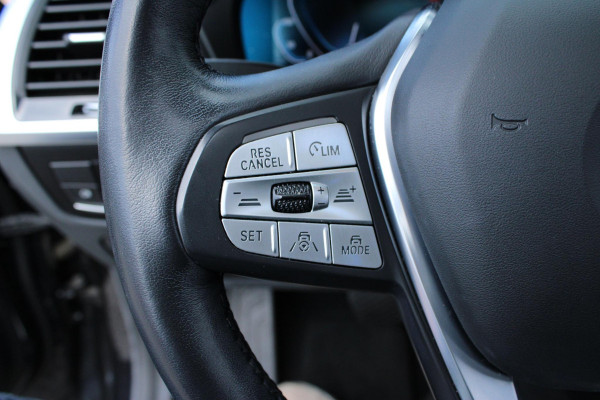 BMW iX3 Executive 80 kWh NL-AUTO SHADOW LINE | PANODAK | LEDER