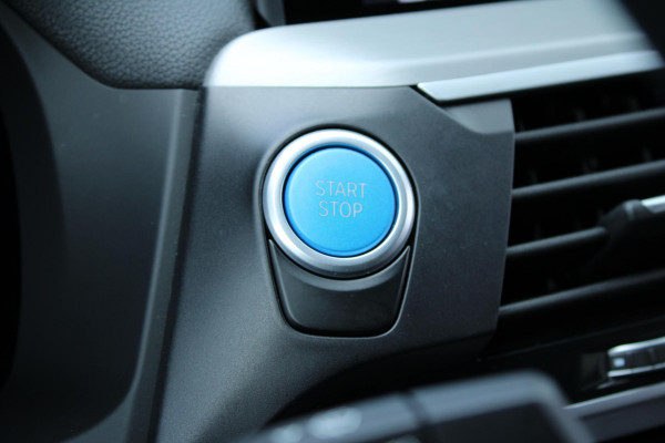BMW iX3 Executive 80 kWh NL-AUTO SHADOW LINE | PANODAK | LEDER