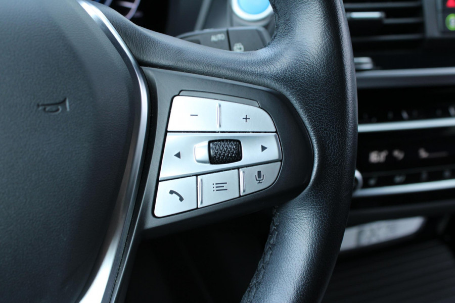 BMW iX3 Executive 80 kWh NL-AUTO SHADOW LINE | PANODAK | LEDER
