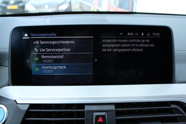 BMW iX3 Executive 80 kWh NL-AUTO SHADOW LINE | PANODAK | LEDER