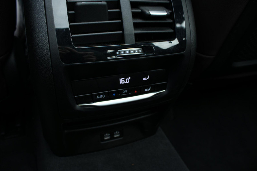 BMW iX3 Executive 80 kWh NL-AUTO SHADOW LINE | PANODAK | LEDER