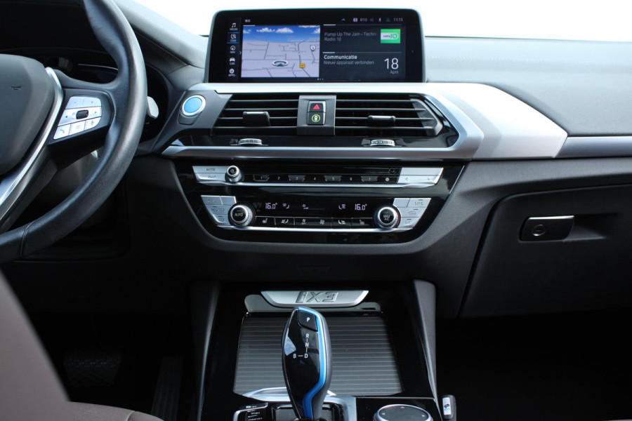 BMW iX3 Executive 80 kWh NL-AUTO SHADOW LINE | PANODAK | LEDER