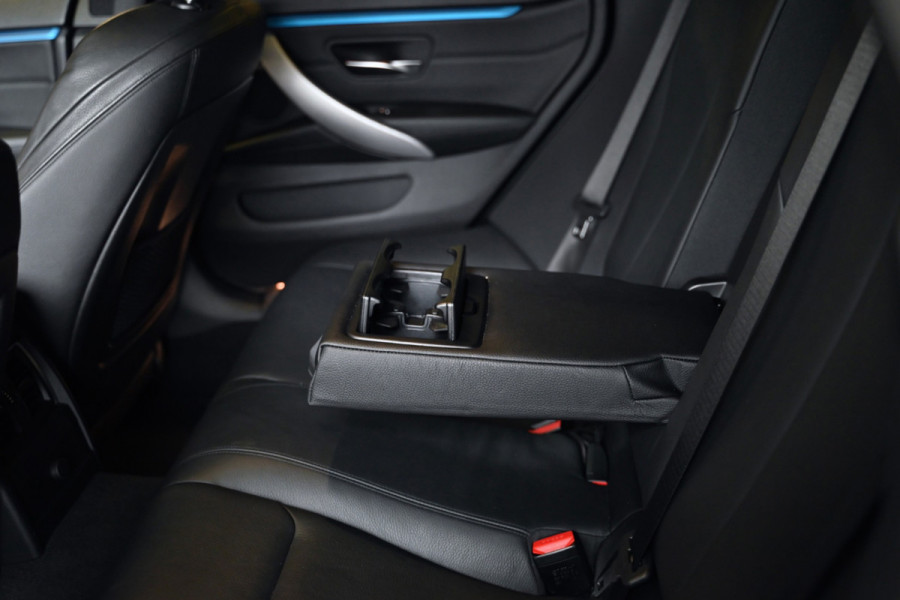 BMW 4 Serie Gran Coupé 420i M-Sport - Active Cruise Control - Schuifdak - Keyless Entry - HUD - Adaptieve LED Koplampen -