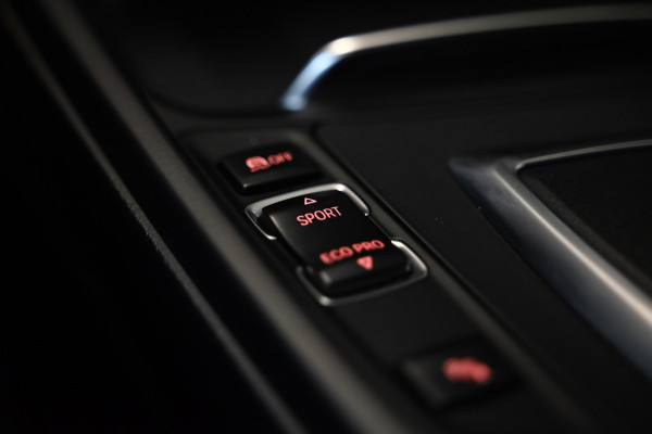 BMW 4 Serie Gran Coupé 420i M-Sport - Active Cruise Control - Schuifdak - Keyless Entry - HUD - Adaptieve LED Koplampen -