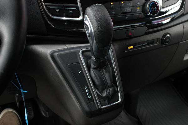 Ford Transit Custom 320 2.0 TDCI L1H1 Sport 170PK 1X SCHUIFDEUR / TREKHAAK / 120DKM / AUTOMAAT / APPLE CARPLAY / FULL OPTIONS /