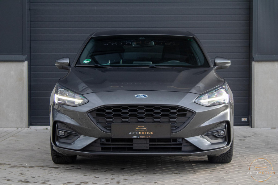 Ford Focus 1.0 EcoBoost ST-Line Camera Keyless Stoelverwarming Carplay Led