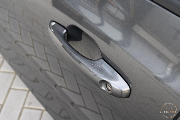 Ford Focus 1.0 EcoBoost ST-Line Camera Keyless Stoelverwarming Carplay Led