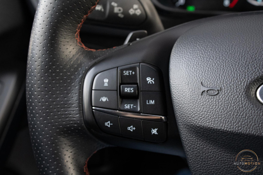 Ford Focus 1.0 EcoBoost ST-Line Camera Keyless Stoelverwarming Carplay Led