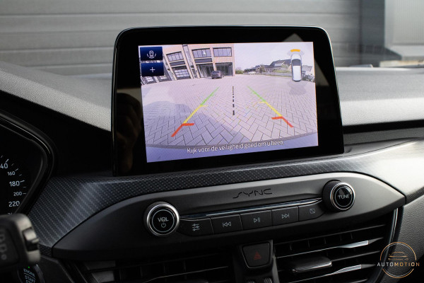 Ford Focus 1.0 EcoBoost ST-Line Camera Keyless Stoelverwarming Carplay Led