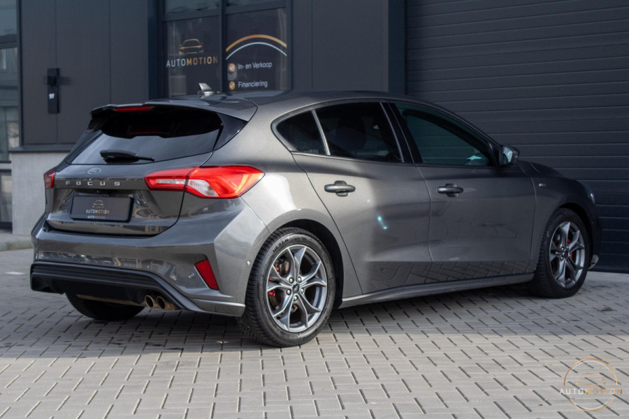 Ford Focus 1.0 EcoBoost ST-Line Camera Keyless Stoelverwarming Carplay Led