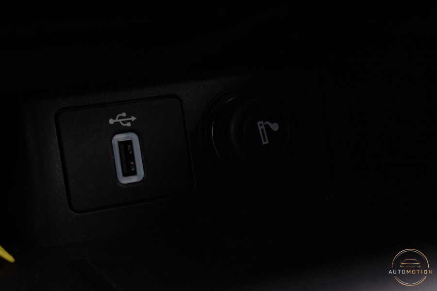 Ford Focus 1.0 EcoBoost ST-Line Camera Keyless Stoelverwarming Carplay Led