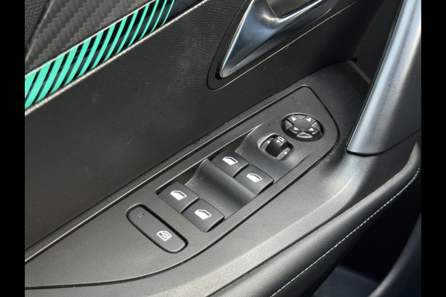 Peugeot 2008 1.2 PureTech Allure Pack 1e Eigenaar|Navi|Carplay|Camera|Trekhaak|Clima|Cruise|LED Koplampen|D-riem v.v.|N.A.P|APK tot 07-2027