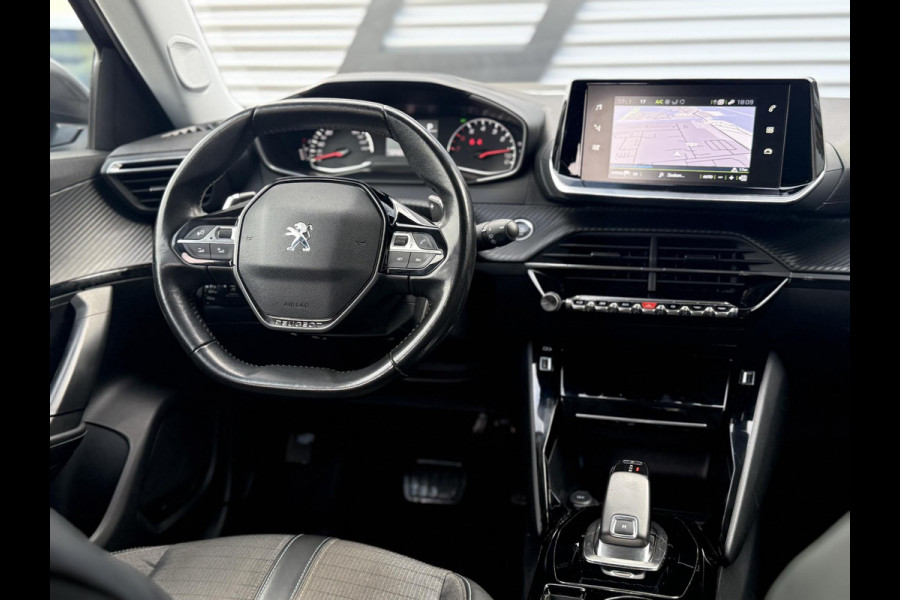Peugeot 2008 1.2 PureTech Allure Pack 1e Eigenaar|Navi|Carplay|Camera|Trekhaak|Clima|Cruise|LED Koplampen|D-riem v.v.|N.A.P|APK tot 07-2027