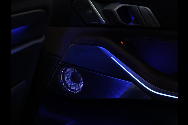 BMW X5 xDrive45e M Sport FULL OPTION [PANODAK SKYLOUNGE, LASER, BOWER&WILKINS, MASSAGE, STOELVERWARMING&VENTILATIE, TREKHAAK, NIEUWSTAAT]