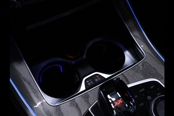 BMW X5 xDrive45e M Sport FULL OPTION [PANODAK SKYLOUNGE, LASER, BOWER&WILKINS, MASSAGE, STOELVERWARMING&VENTILATIE, TREKHAAK, NIEUWSTAAT]