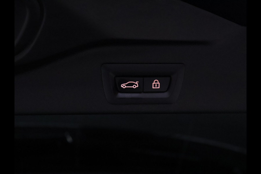 BMW X5 xDrive45e M Sport FULL OPTION [PANODAK SKYLOUNGE, LASER, BOWER&WILKINS, MASSAGE, STOELVERWARMING&VENTILATIE, TREKHAAK, NIEUWSTAAT]