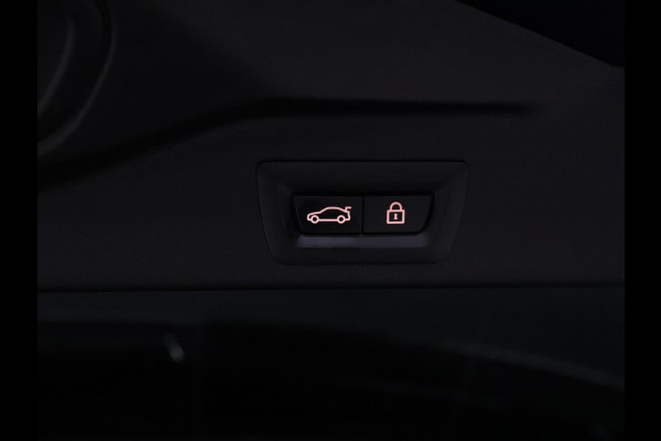 BMW X5 xDrive45e M Sport FULL OPTION [PANODAK SKYLOUNGE, LASER, BOWER&WILKINS, MASSAGE, STOELVERWARMING&VENTILATIE, TREKHAAK, NIEUWSTAAT]