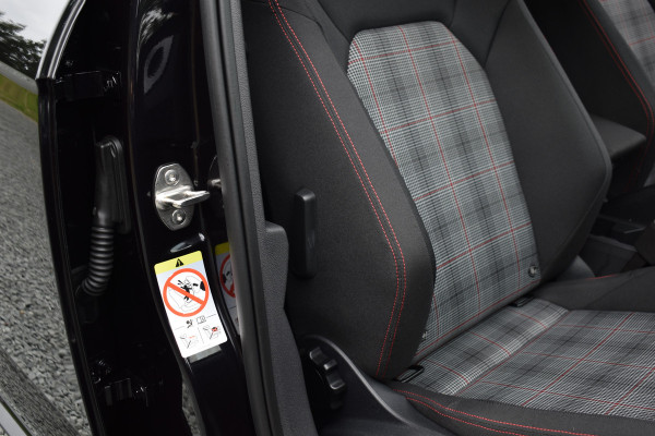 Volkswagen Polo GTI 2.0 TSI 210PK DSG VIRTUAL/CAMERA/LED ***