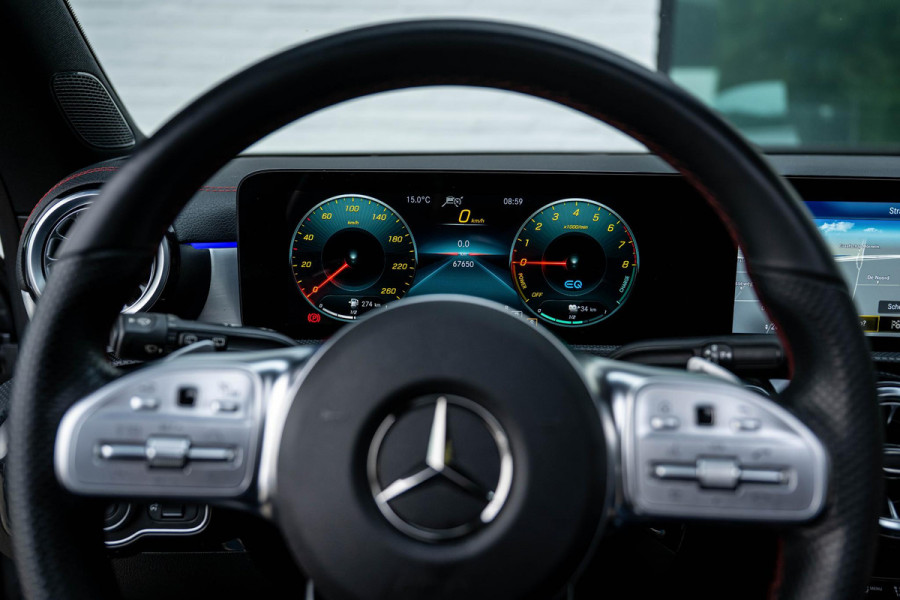 Mercedes-Benz CLA-Klasse Shooting Brake 250 e AMG ACC HuD Panorama Multibeam 94% SOH
