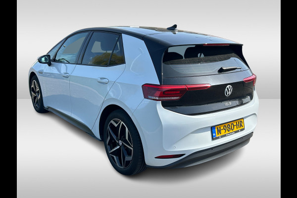 Volkswagen ID.3 Pure 45 kWh / CarPlay / Parkeerhulp V+A / 18'' / Stuur+Stoelverwarming / DAB / ACC / Warmtepomp