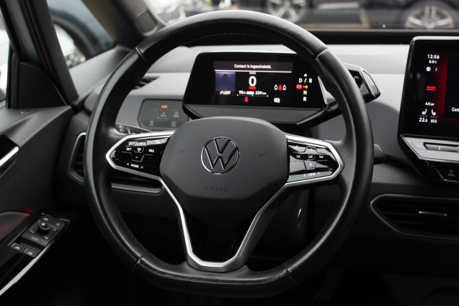 Volkswagen ID.3 Pure 45 kWh / CarPlay / Parkeerhulp V+A / 18'' / Stuur+Stoelverwarming / DAB / ACC / Warmtepomp