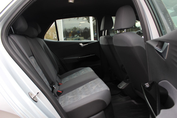 Volkswagen ID.3 Pure 45 kWh / CarPlay / Parkeerhulp V+A / 18'' / Stuur+Stoelverwarming / DAB / ACC / Warmtepomp