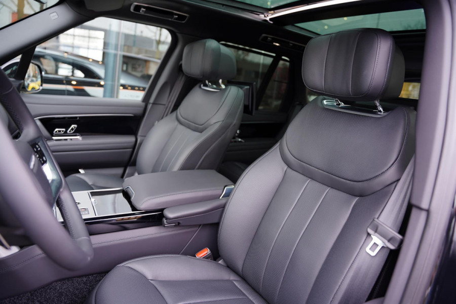 Land Rover Range Rover P 530 V 8 Autobiography / MY 2026 / Executive Class Rear Seats