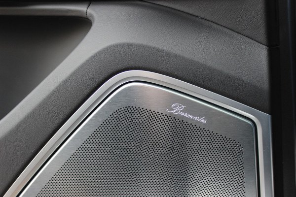 Porsche Cayenne Coupé 4.0 Turbo S E-Hybrid 680pk / TechArt / Trekhaak / Panoramadak / 360Camera / Head-up / Achterasbesturing / Keyless / Burmester / Softclose / Adaptieve Stoelen / 21'' / Cabron intr. / Luchtvering / Sportdesign+Chrono /