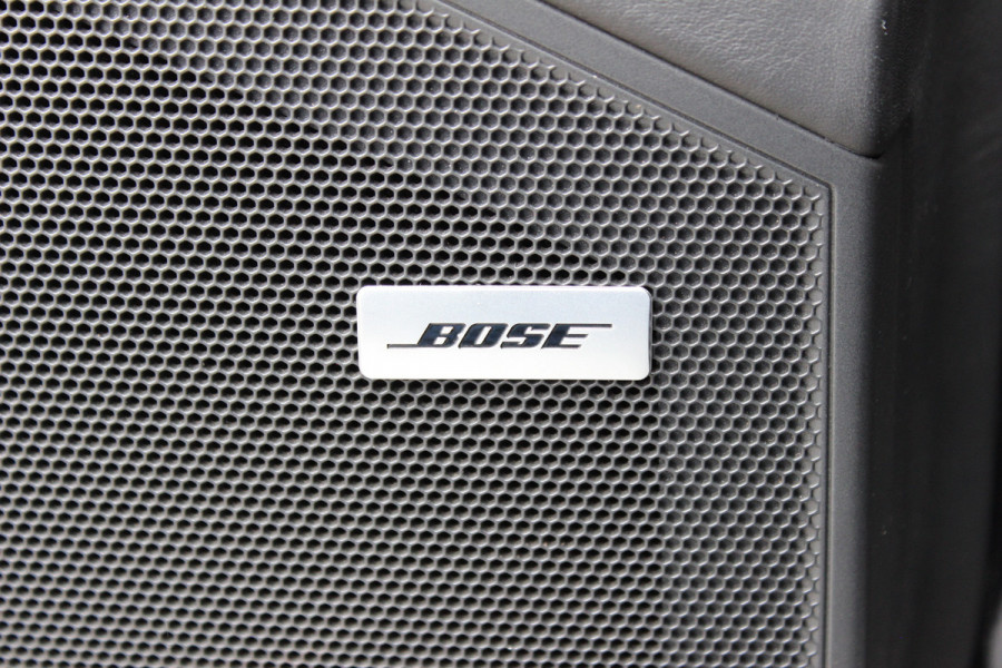 Porsche Cayenne 3.0 E-Hybrid / Panoramadak / Camera / Softclose / Keyless / Carbon intr. / Luchtvering / 21'' / Bose / Sfeerverlichting / Adaptieve stoelen / Stoelventilatie / Stoelverwarming 4x / Sportchrono / Dodehoek